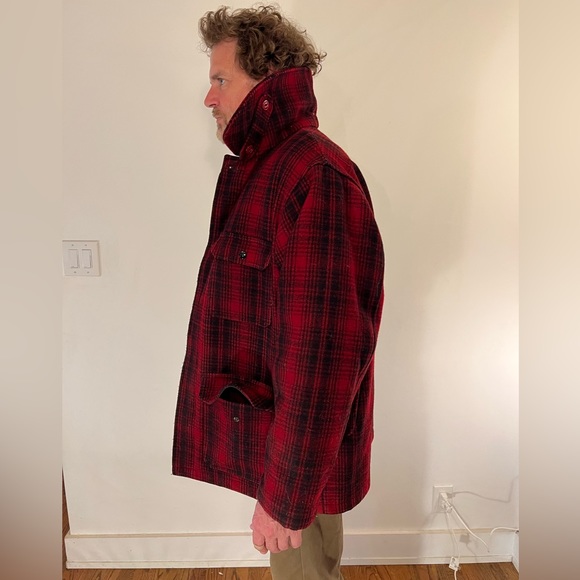 Vintage Woolrich plaid coat. - Picture 6 of 9